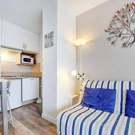 1 Bedroom Amazing In Ρουαγιάν